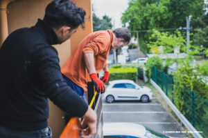 Notre équipe est récemment intervenue à l’hôtel Campanile de Bordeaux pour assurer l’entretien des gardes-corps extérieurs.