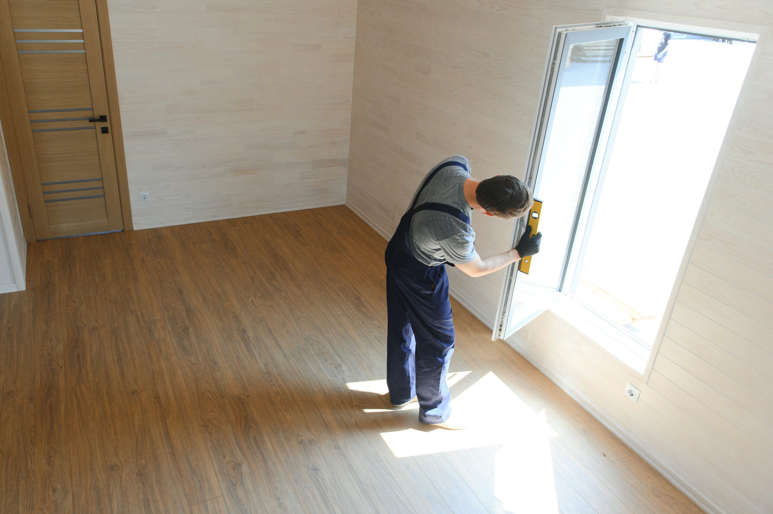TENSIONS DANS LE SECTEUR DU BÂTIMENT : COMMENT H-CONCEPT S’ADAPTE ?