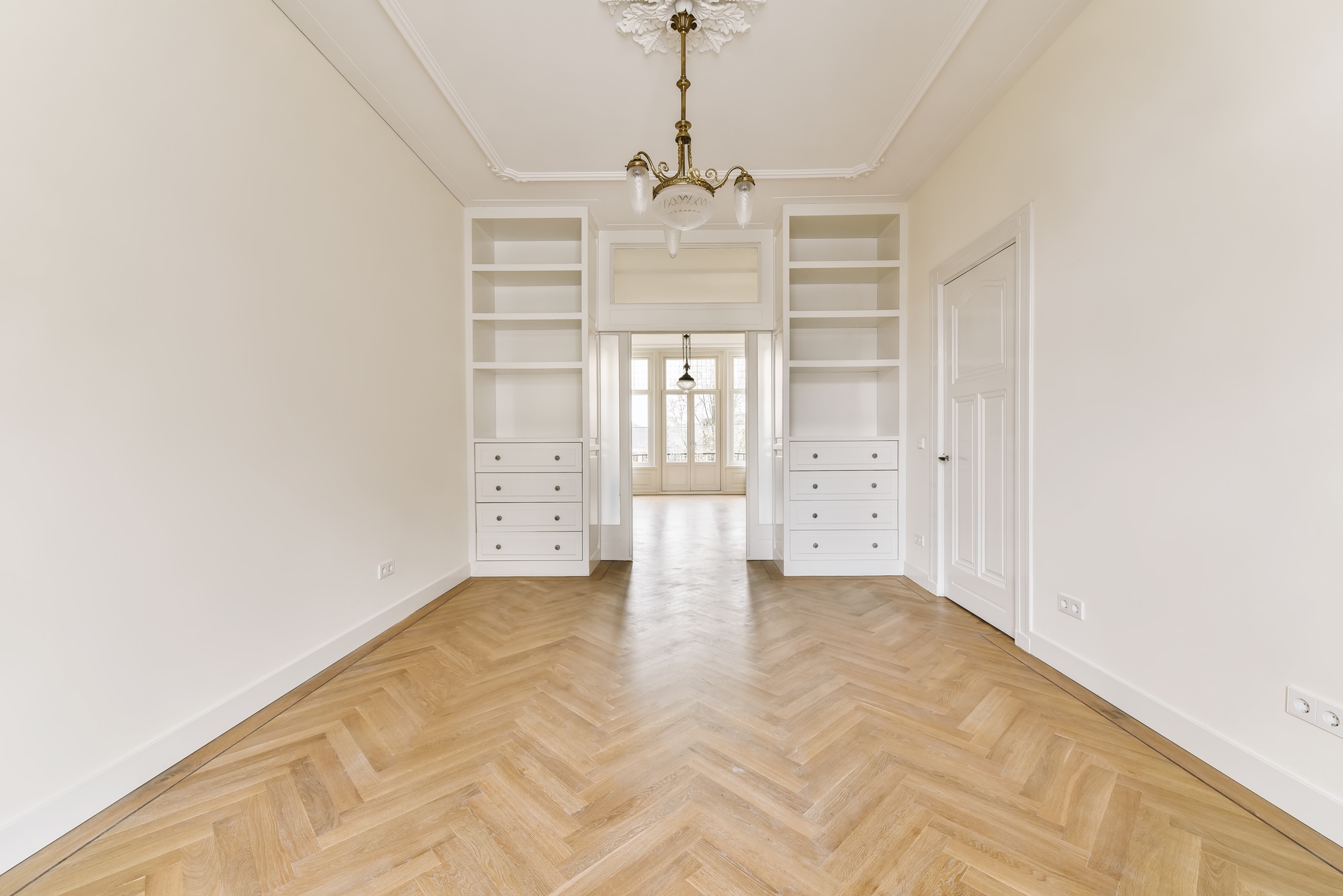 CARRELAGE OU PARQUET : QUEL SOL CHOISIR POUR VOTRE RÉNOVATION À BORDEAUX ?